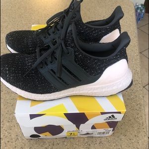 Addidas Ultra Boost 7 1/2 worn once. Too big.
